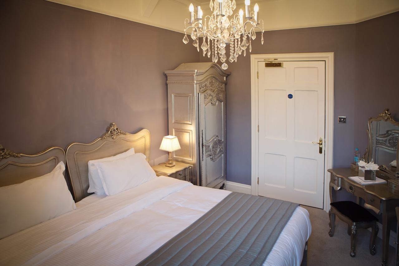 Manor By The Lake Cheltenham Rom bilde